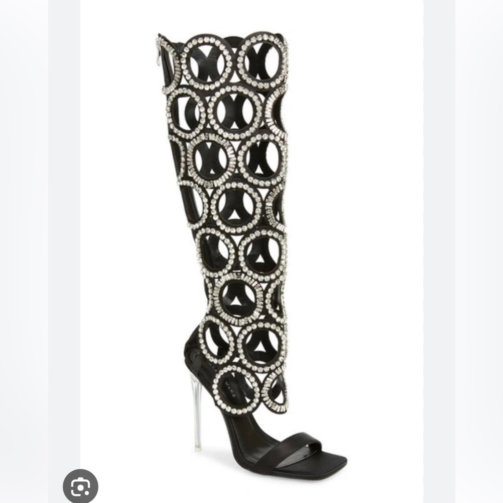Brand new STANTON-BLACK heels